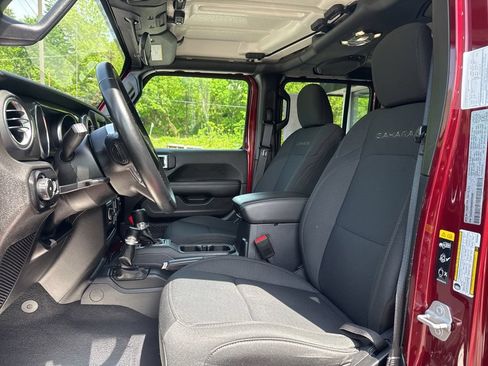 Used 2021 Jeep Wrangler Unlimited Sahara AWD/4WD image 18