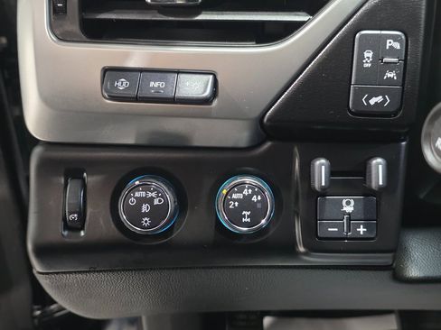 Used 2016 Chevrolet Tahoe LTZ image 38