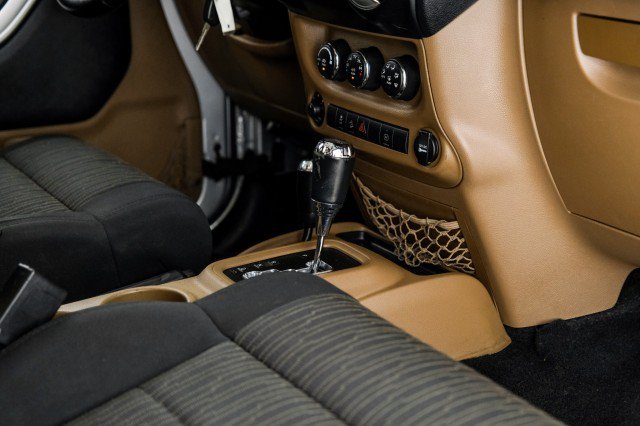 Used 2012 Jeep Wrangler Sahara AWD/4WD image 18