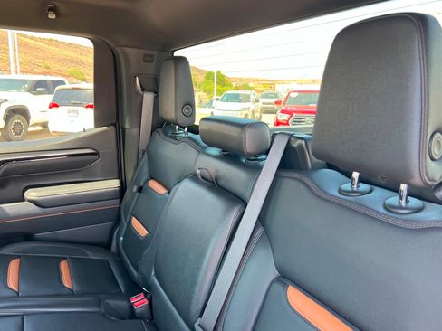 Used 2025 GMC Sierra 1500 AT4 AWD/4WD image 21