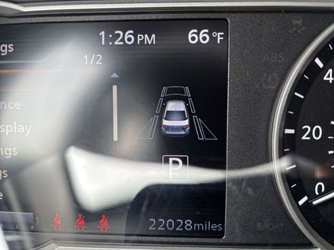 Used 2025 Nissan Versa SV FWD image 68
