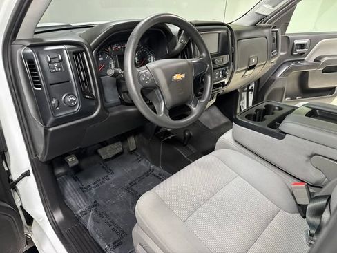 Used 2018 Chevrolet Silverado 1500 W/T w/ Trailering Package AWD/4WD image 10