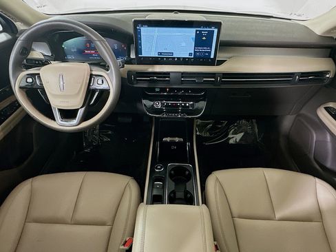 Used 2023 Lincoln Corsair FWD image 27