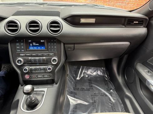 Certified 2018 Ford Mustang Coupe image 16