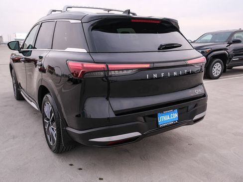 New 2026 INFINITI QX60 Luxe w/ Cargo Package image 8