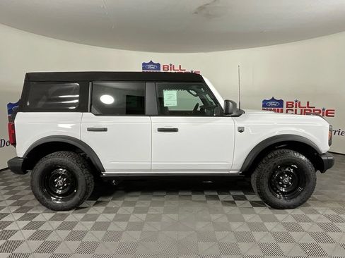 New 2026 Ford Bronco Big Bend w/ Black Diamond Package AWD/4WD image 2