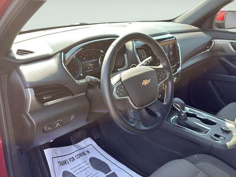 Used 2023 Chevrolet Traverse LT FWD image 25