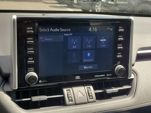 Used 2020 Toyota RAV4 Limited FWD image 23