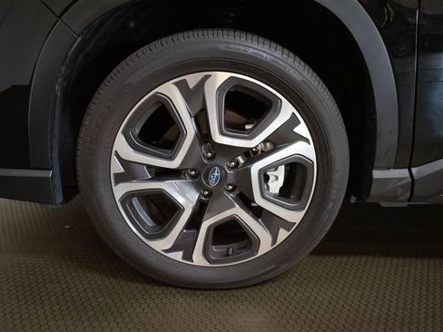 Used 2023 Subaru Ascent Touring AWD/4WD image 9