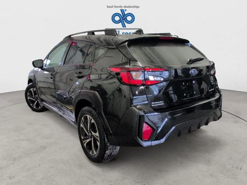 Used 2024 Subaru Crosstrek 2.0i Premium image 5