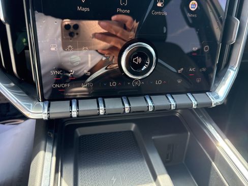 New 2026 GMC Acadia Elevation image 26