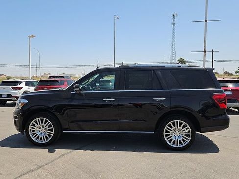 Used 2024 Ford Expedition Limited AWD/4WD image 2