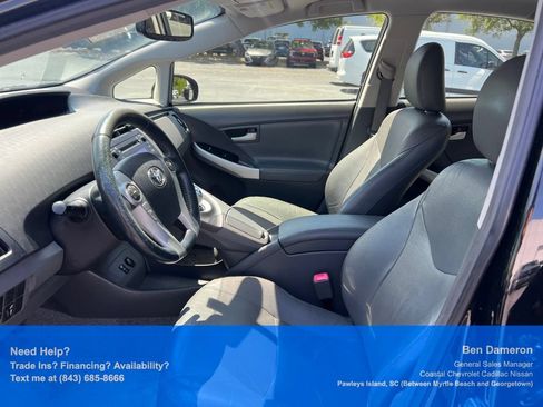 Used 2011 Toyota Prius Four FWD image 9