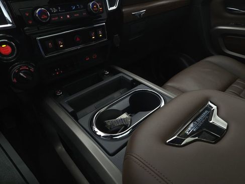 Used 2024 Nissan Titan Platinum Reserve w/ Moonroof Package image 33