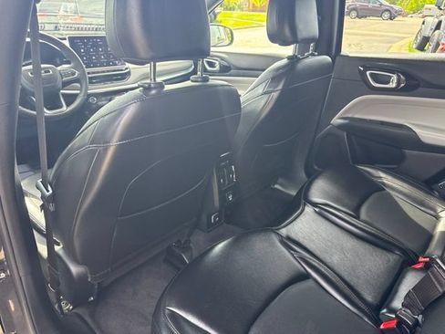 Certified 2023 Jeep Compass Limited AWD/4WD image 29