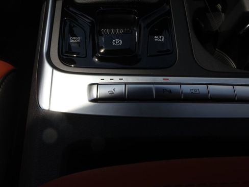 New 2026 Kia Carnival EX FWD image 35