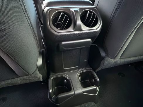 Certified 2022 Jeep Gladiator Sport image 32