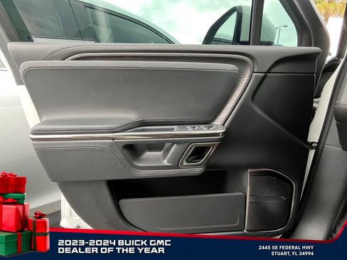 Used 2023 Rivian R1S Adventure image 24