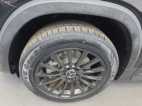 Used 2023 Mercedes-Benz GLB 250 4MATIC image 15