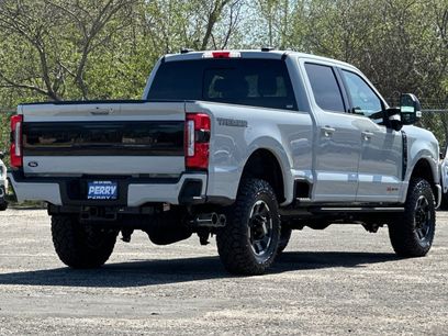 New 2026 Ford F350 Platinum w/ Tremor Off-Road Package