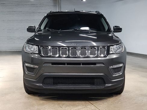 Used 2018 Jeep Compass Sport w/ Tech Group image 2