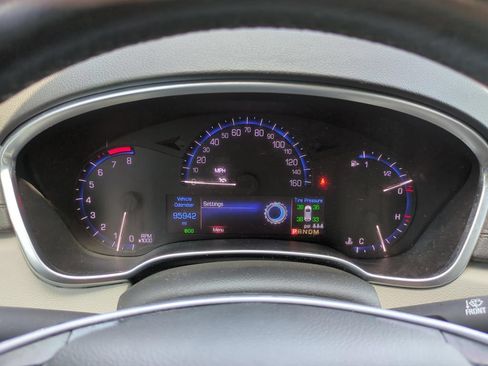 Used 2015 Cadillac SRX Luxury w/ Trailering Package AWD/4WD image 24