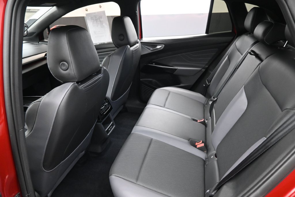 Used 2023 Volkswagen ID.4 S RWD image 22