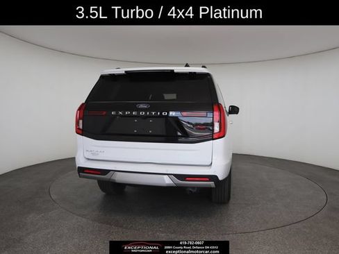Used 2025 Ford Expedition Platinum AWD/4WD image 15