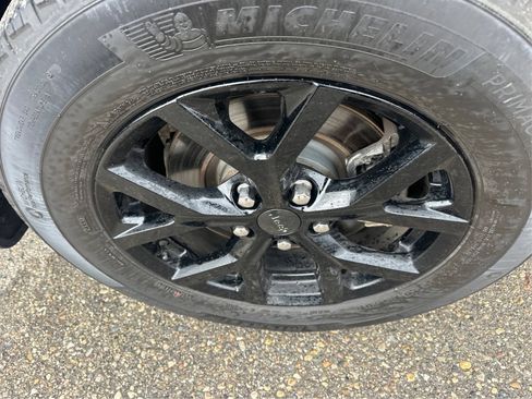 Used 2022 Jeep Grand Cherokee L Limited image 19