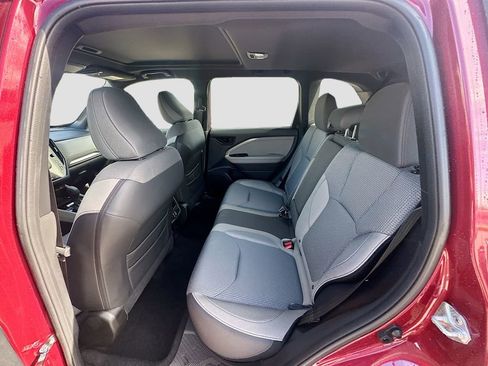 Certified 2025 Subaru Forester Premium w/ Convenience Package #1 AWD/4WD image 25