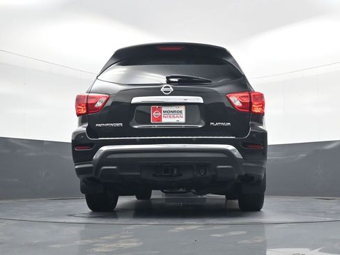 Used 2019 Nissan Pathfinder Platinum image 20