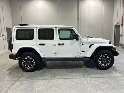 New 2025 Jeep Wrangler Sahara w/ Technology Group image 5