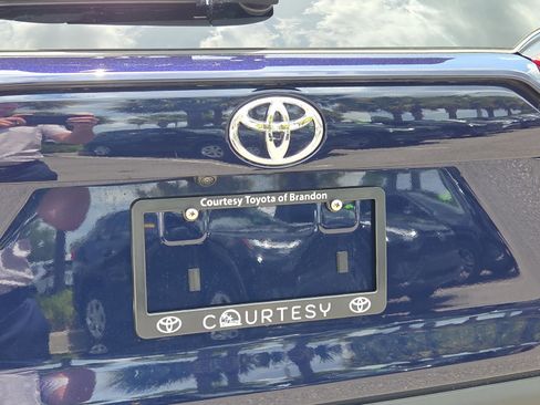 Certified 2025 Toyota RAV4 XLE w/ Convenience Package FWD image 30