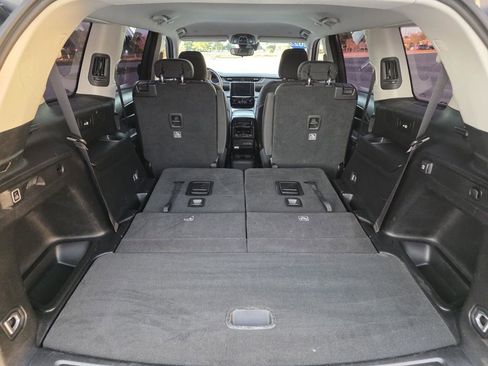 Used 2023 Jeep Grand Cherokee L Laredo w/ Luxury Tech Group I image 11