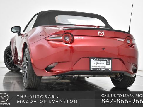 New 2026 MAZDA MX-5 Miata Club w/ Interior Package RWD image 9