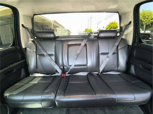 Used 2014 Chevrolet Silverado 2500 LTZ w/ LTZ Plus Package AWD/4WD image 8