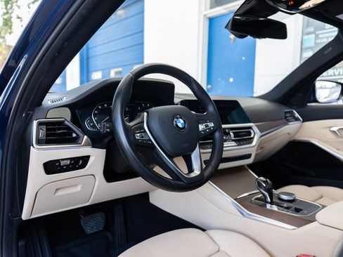 Used 2021 BMW 330i xDrive Sedan w/ Convenience Package image 18