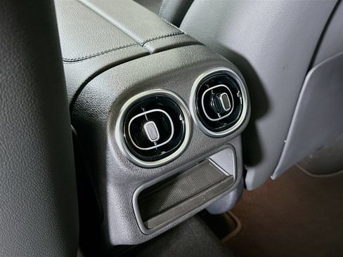 New 2026 Mercedes-Benz GLC 300 image 26