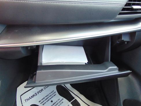 Used 2024 Nissan Rogue SV image 22