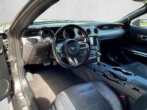 Used 2020 Ford Mustang Premium RWD image 11