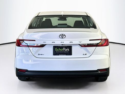 Used 2025 Toyota Camry LE FWD image 7