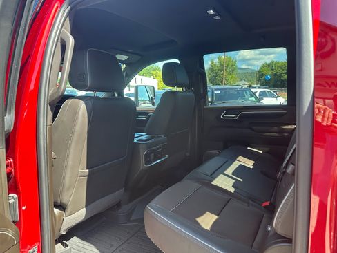 Used 2024 GMC Sierra 3500 Denali image 23