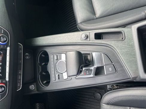 Used 2018 Audi A4 2.0T allroad Premium Plus AWD/4WD image 12