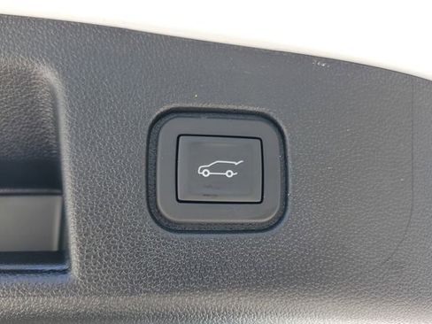Used 2025 Chevrolet Blazer EV LT FWD image 10