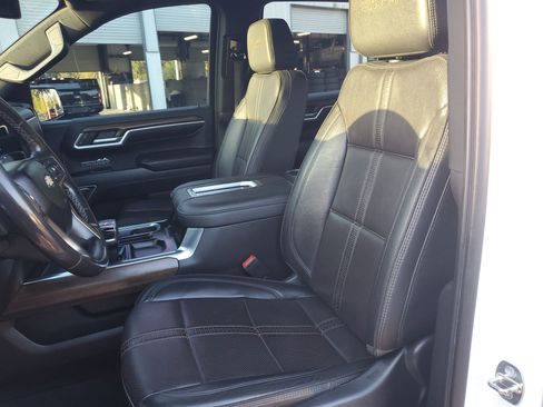 Used 2022 Chevrolet Silverado 1500 High Country w/ High Country Premium Package image 68