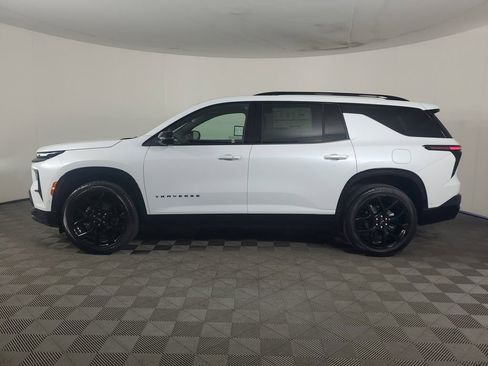 New 2026 Chevrolet Traverse RS w/ LPO, Floor Liner Package FWD image 7