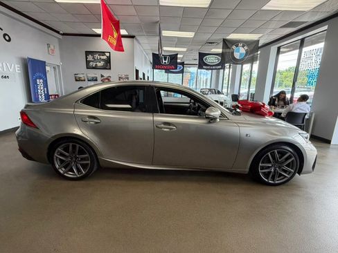 Used 2018 Lexus IS 300 F Sport w/ F Sport Package RWD image 18