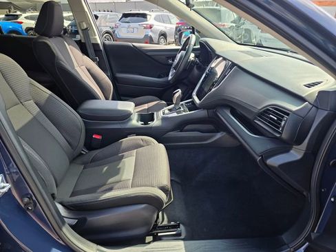 Used 2025 Subaru Crosstrek 2.0i Premium AWD/4WD image 9
