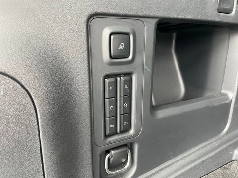 Used 2025 Ford Expedition Platinum AWD/4WD image 43