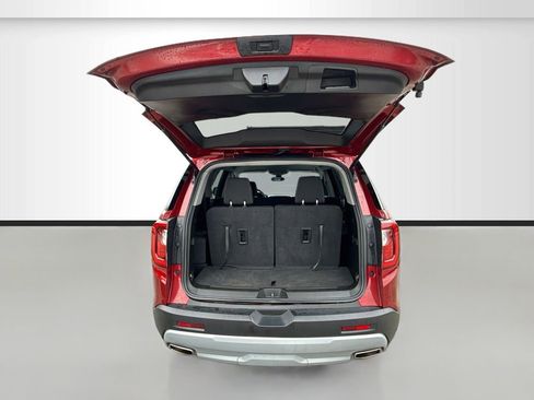 Used 2023 GMC Acadia SLE FWD image 24